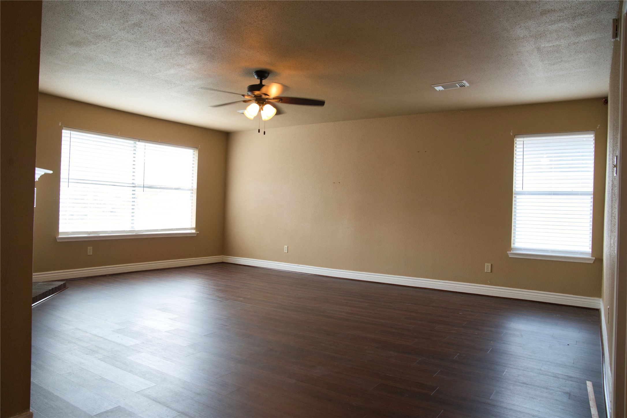 5226 Prairie Creek Drive Property Photo 24