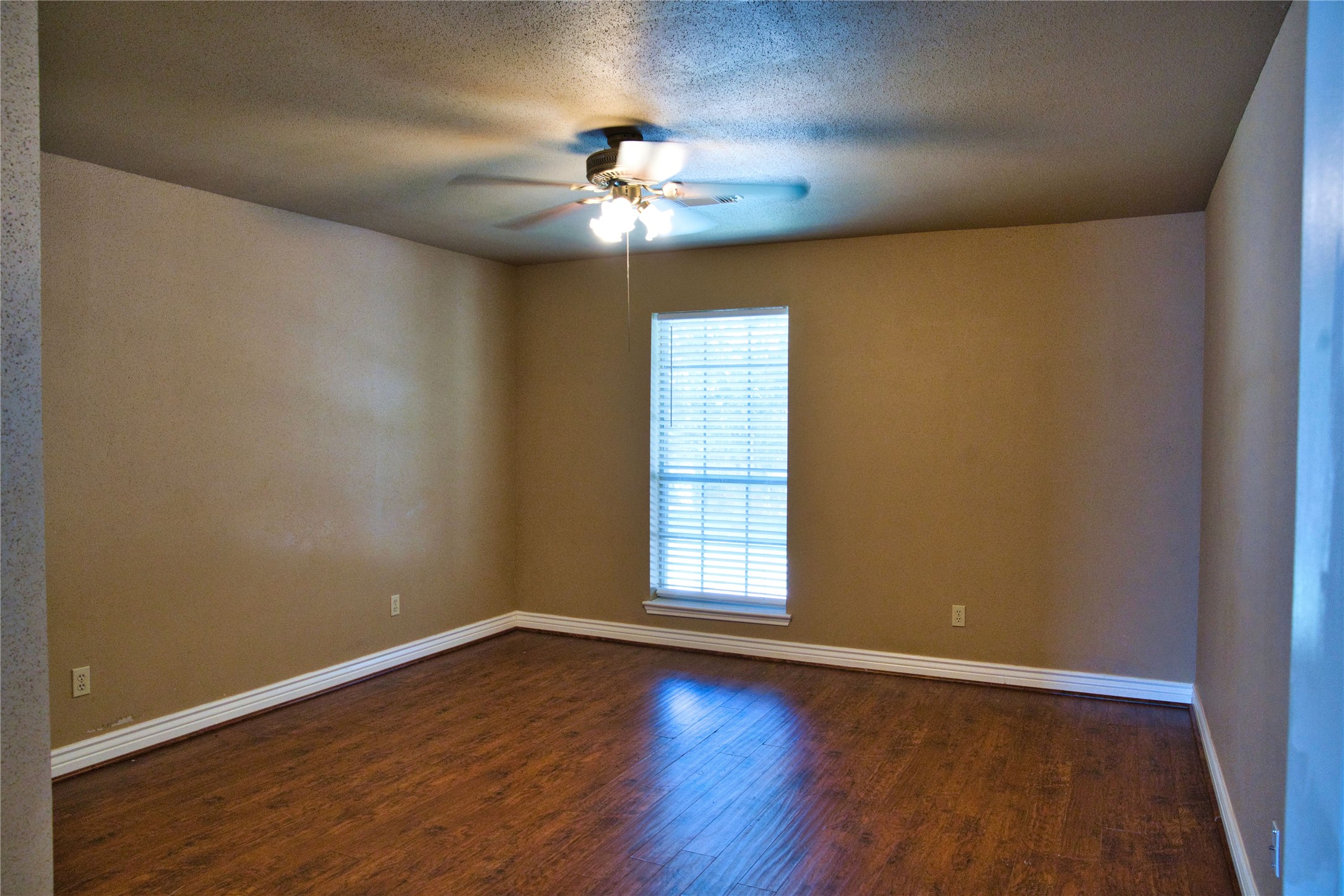 5226 Prairie Creek Drive Property Photo 25