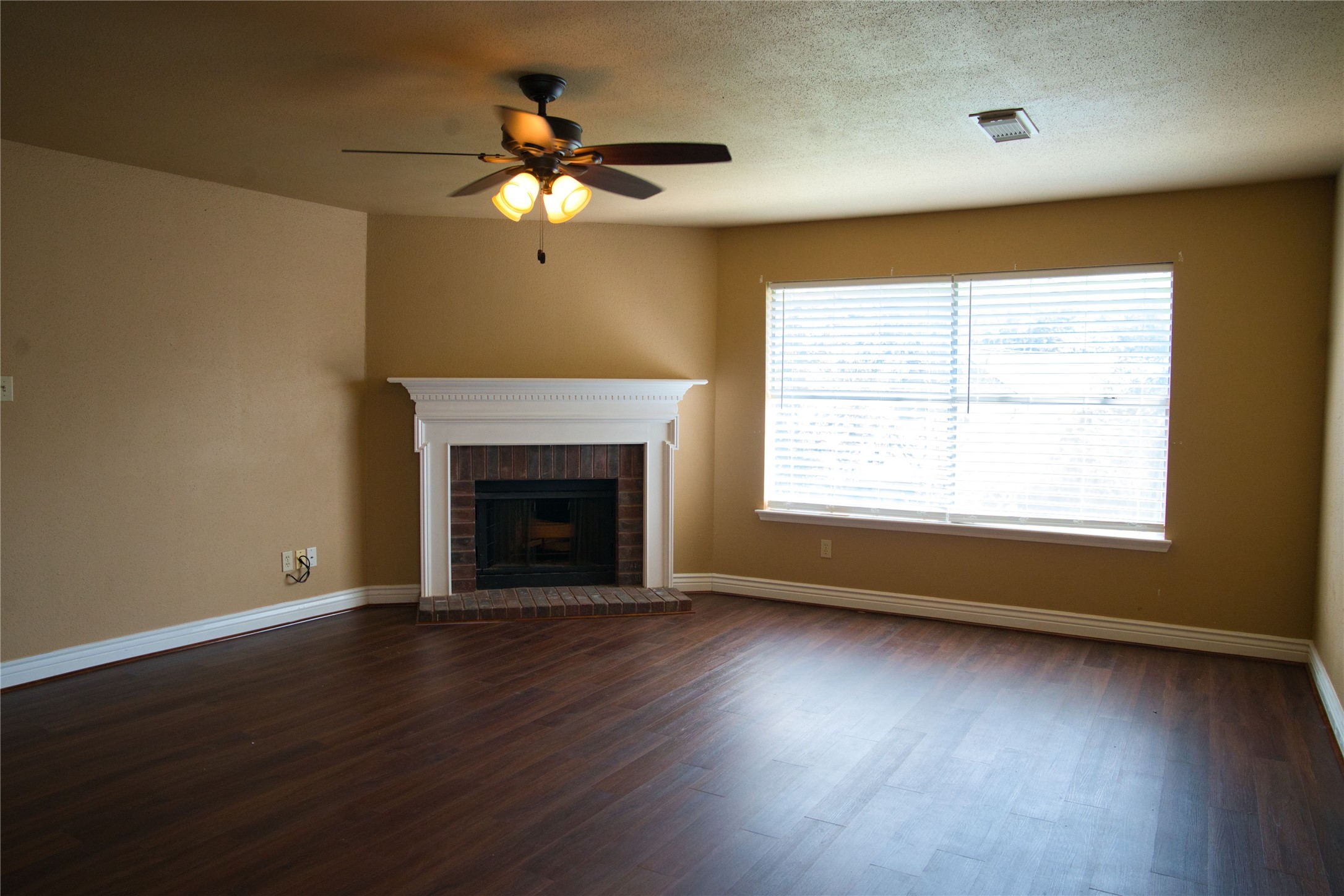 5226 Prairie Creek Drive Property Photo 26