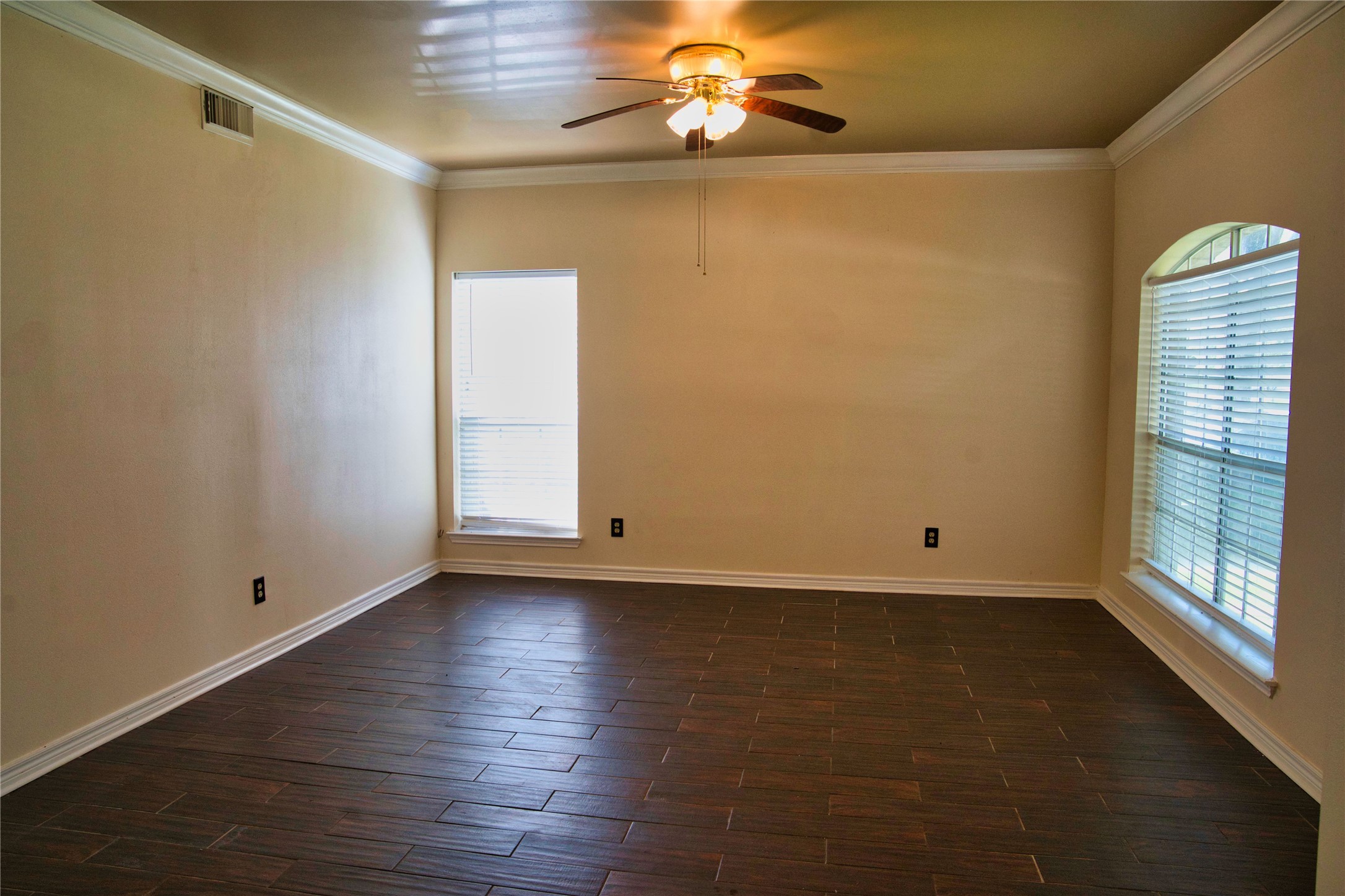 5226 Prairie Creek Drive Property Photo 34