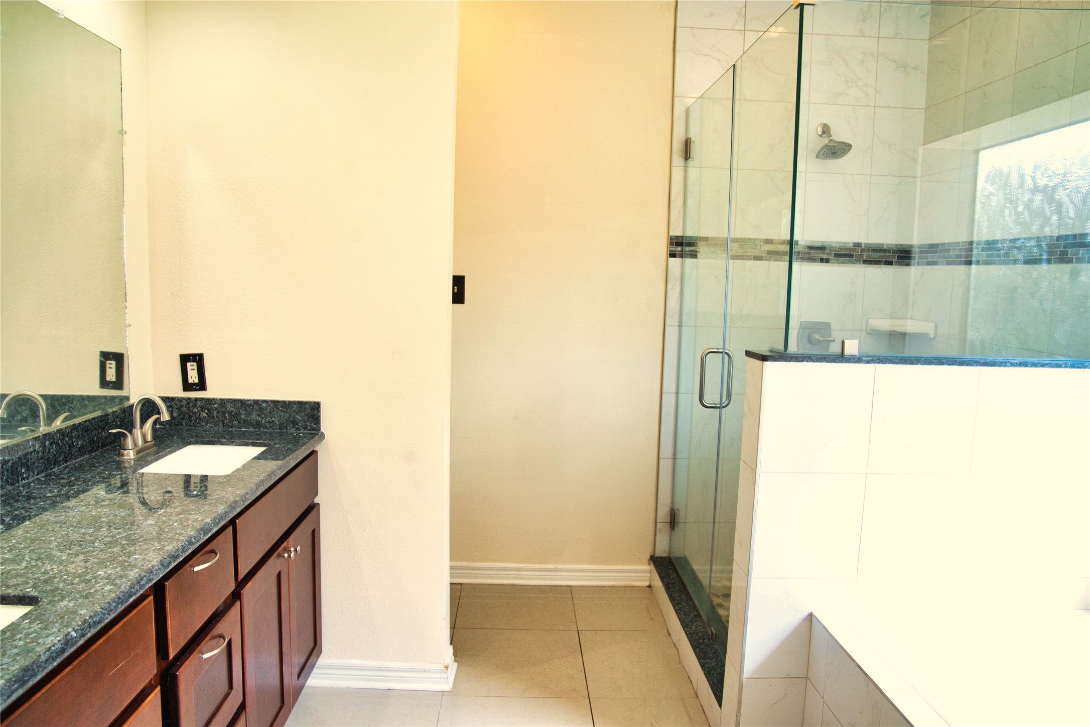 5226 Prairie Creek Drive Property Photo 36