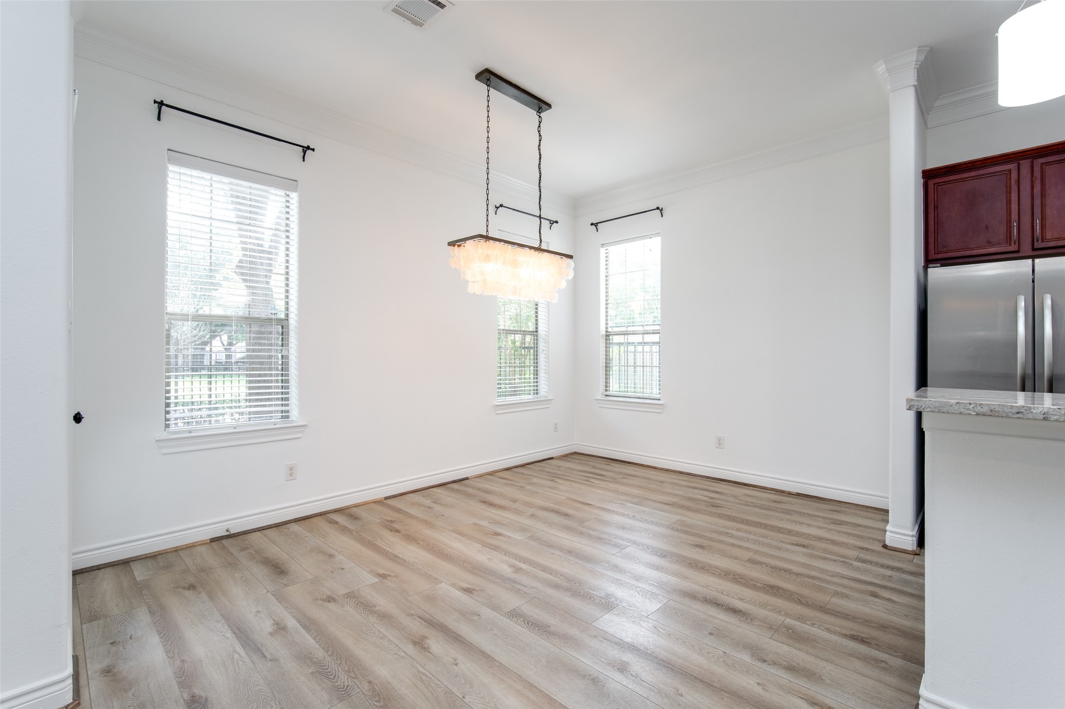 9147 Lago Crest Drive Property Photo 14