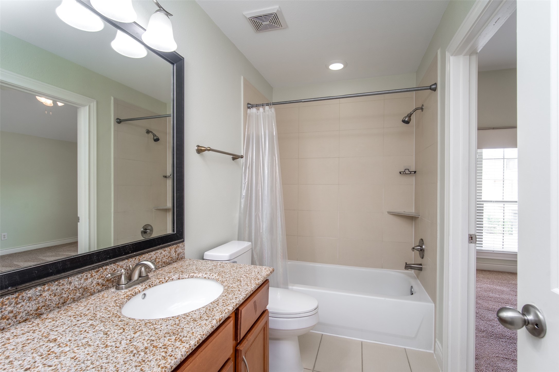 9147 Lago Crest Drive Property Photo 32