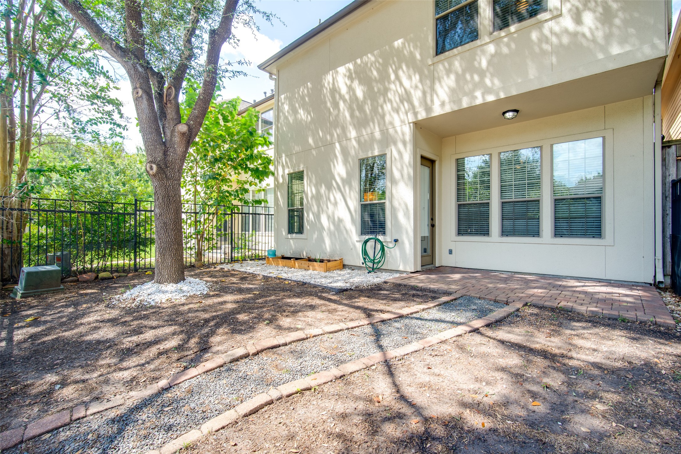 9147 Lago Crest Drive Property Photo 37