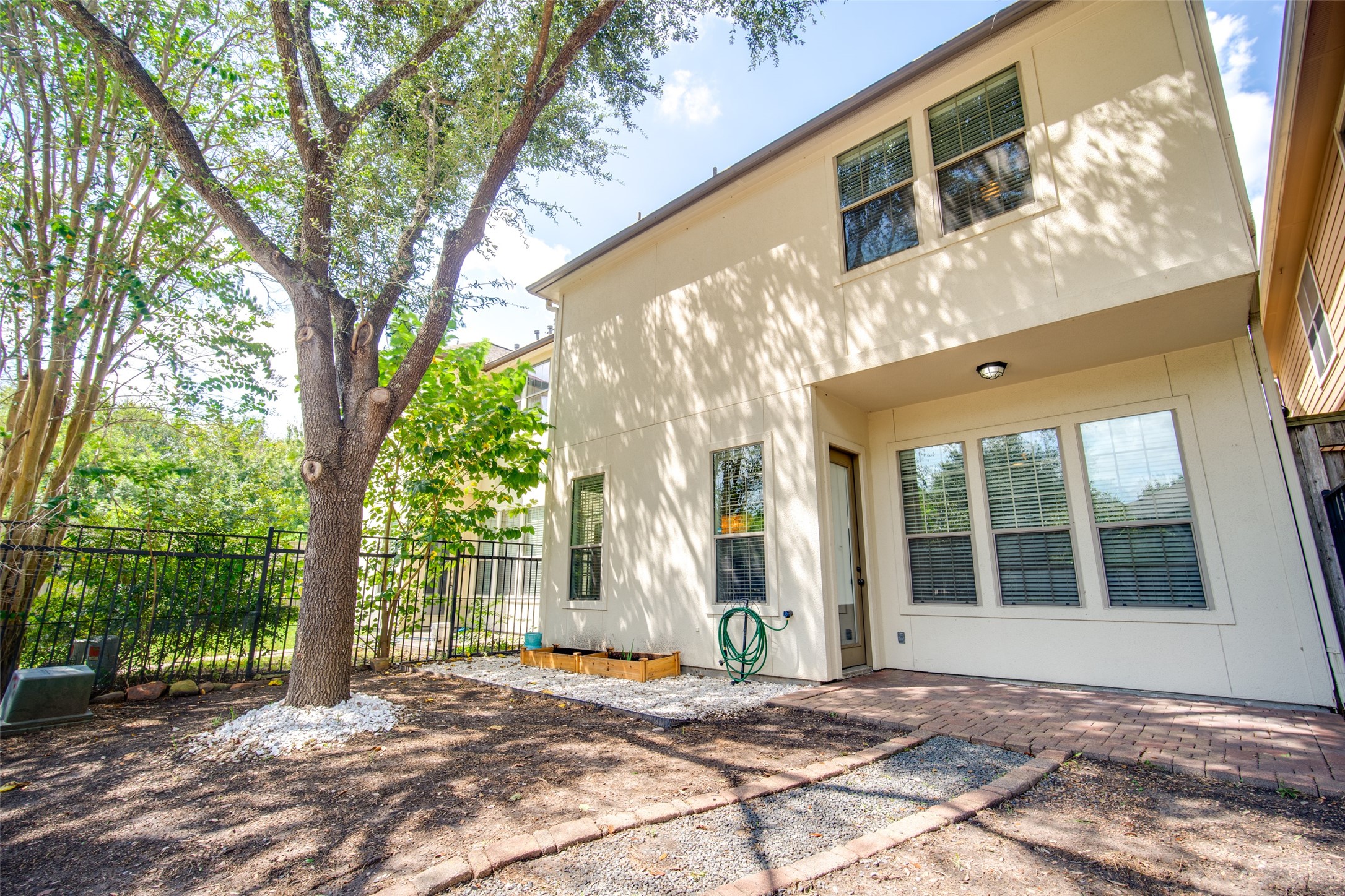 9147 Lago Crest Drive Property Photo 38