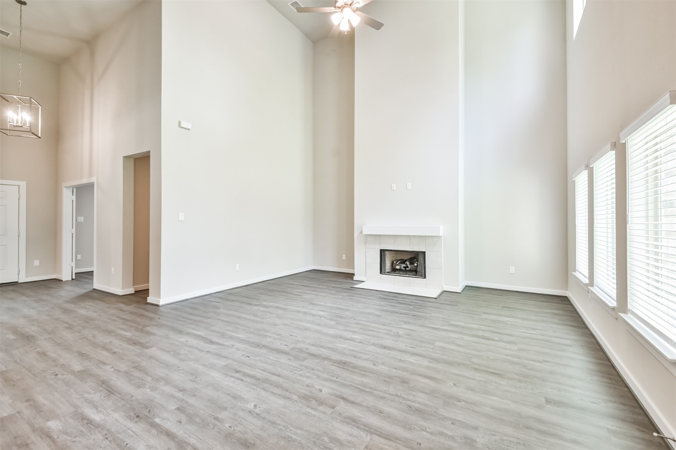 118 Prairie Dawn Circle Property Photo 4