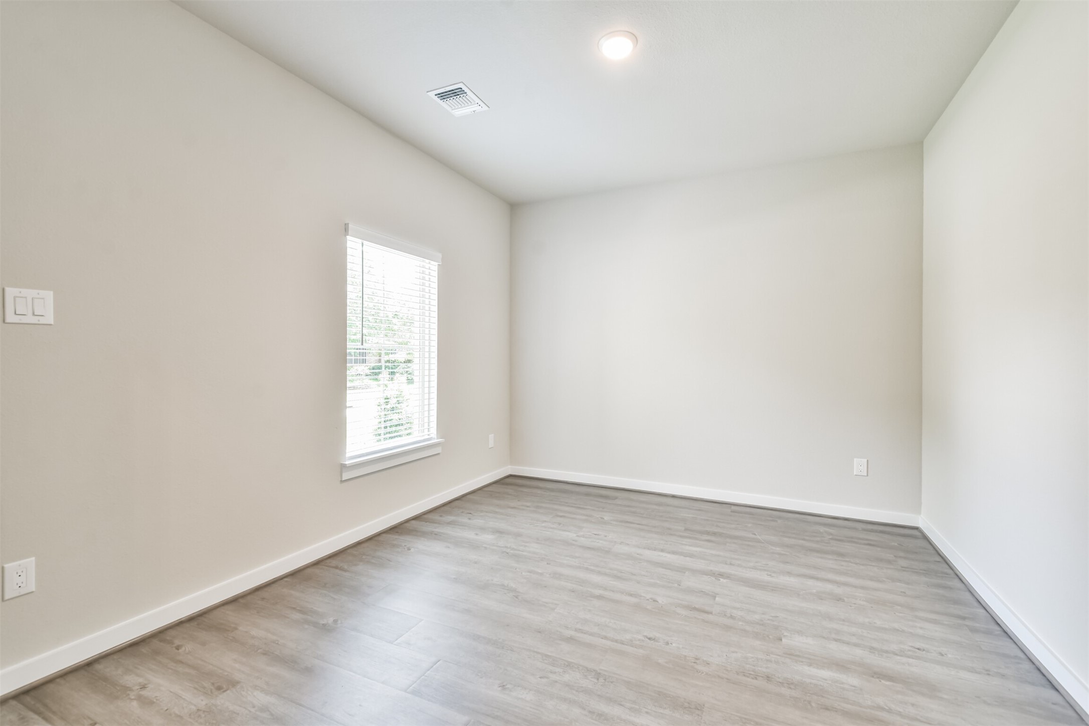 118 Prairie Dawn Circle Property Photo 13