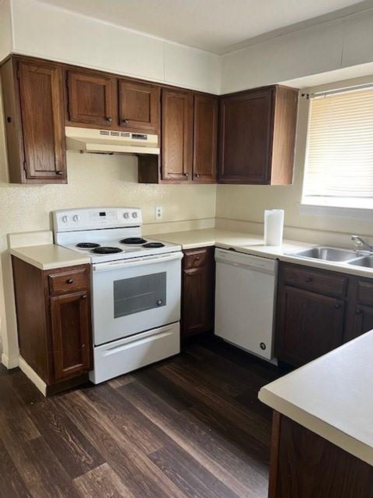 4409 Rattan Avenue Property Photo 7