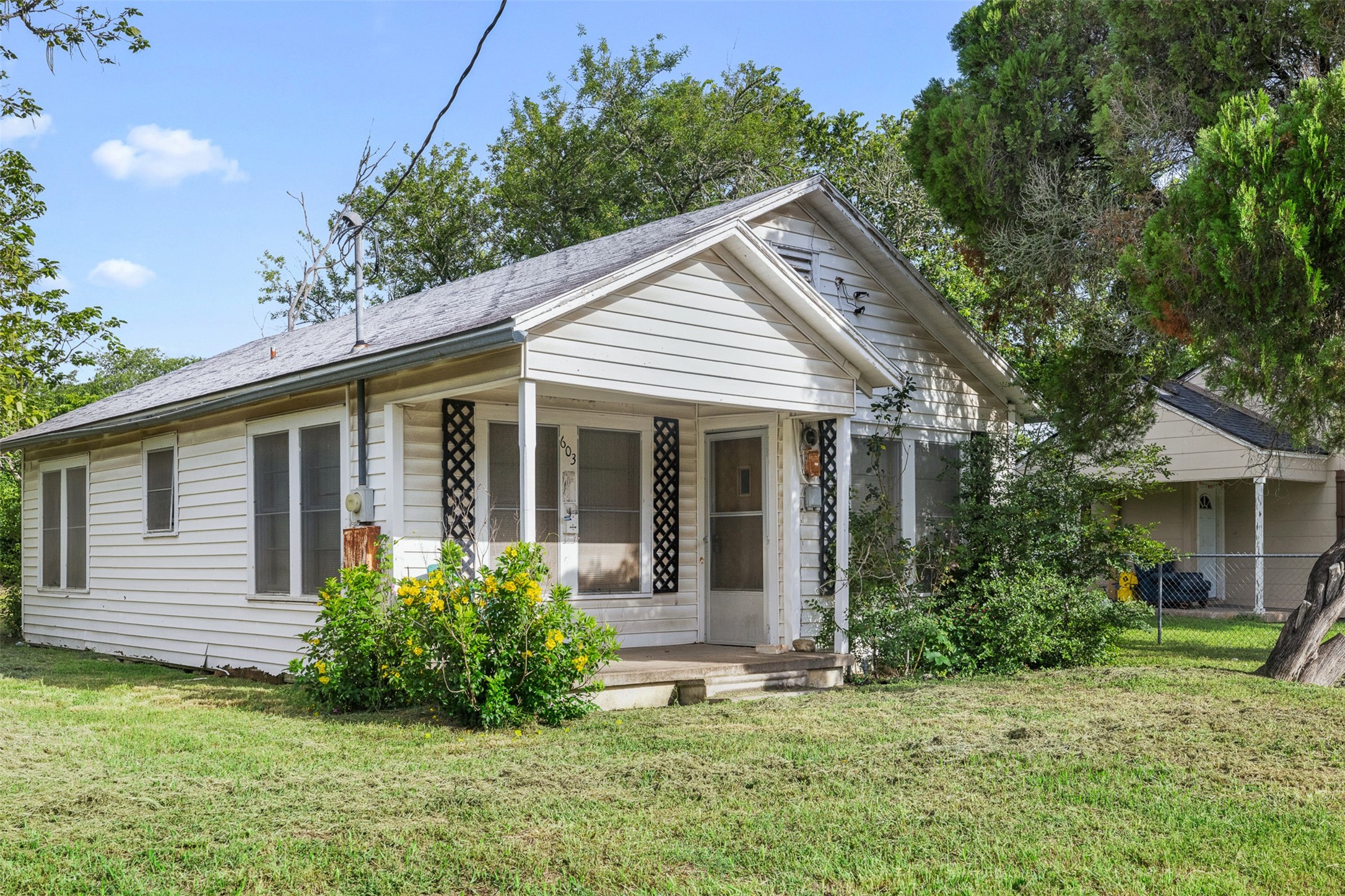 603 N Mechanic Street Property Photo 19