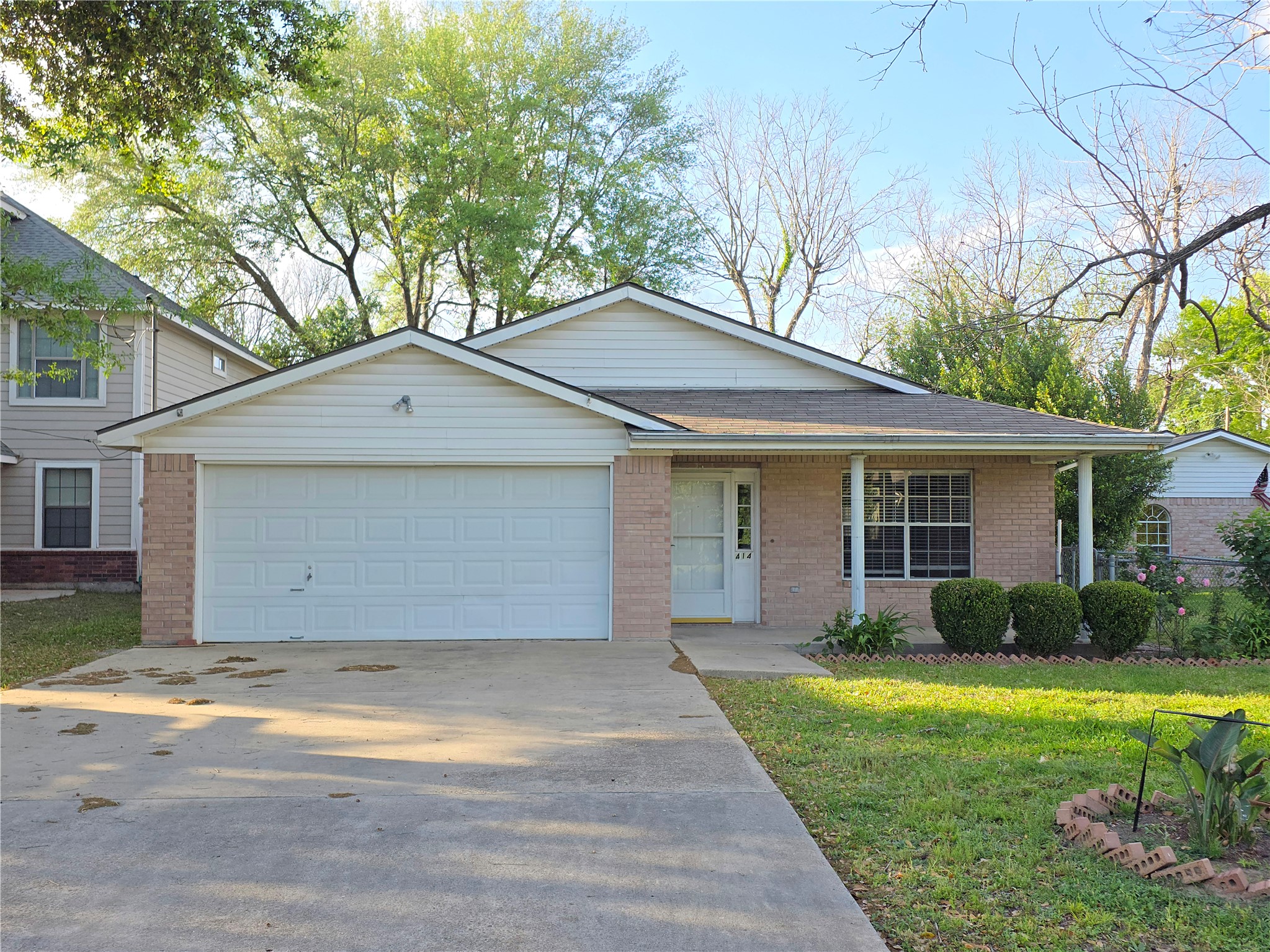 414 Texas Street Property Photo 1