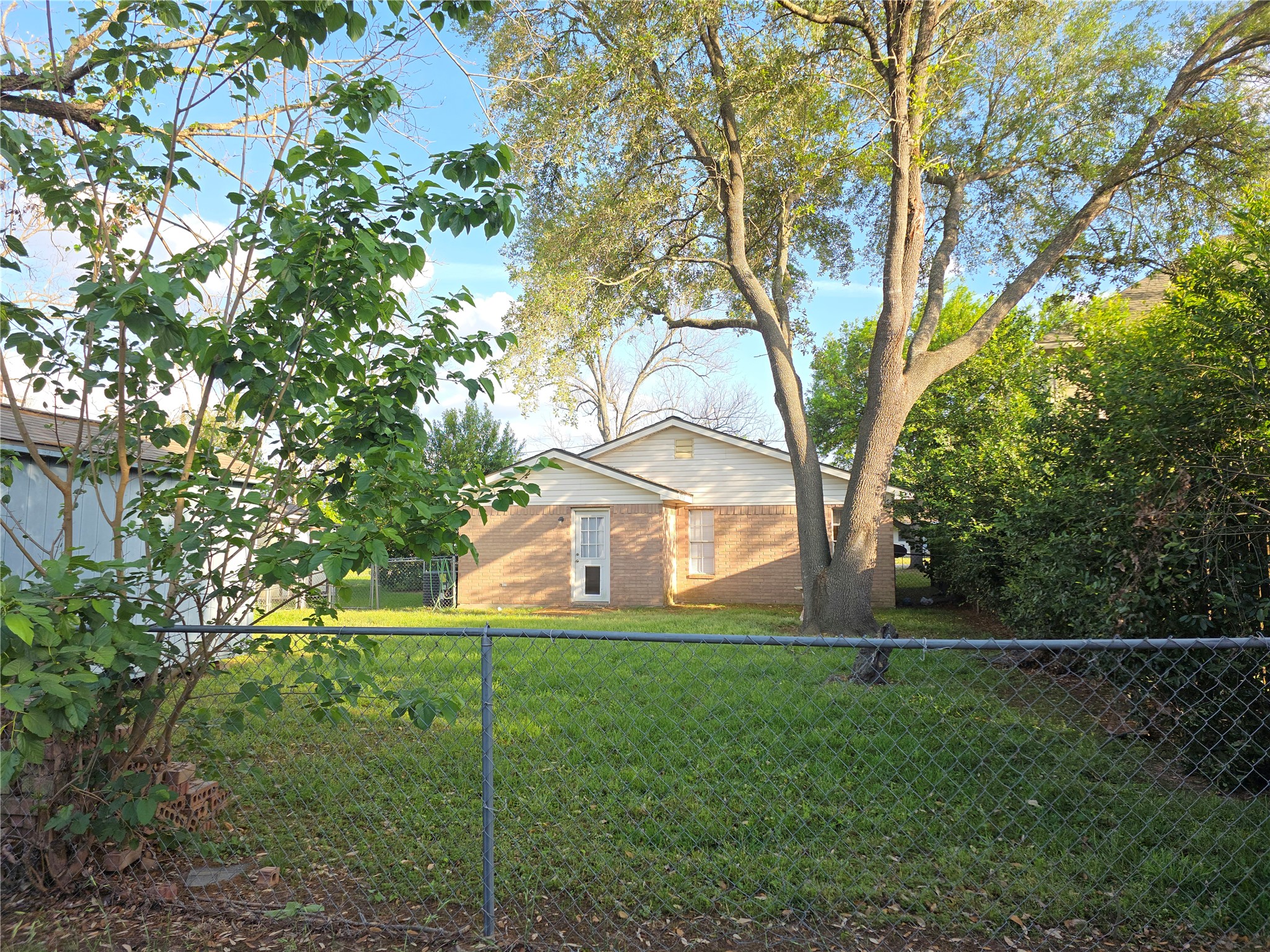 414 Texas Street Property Photo 8