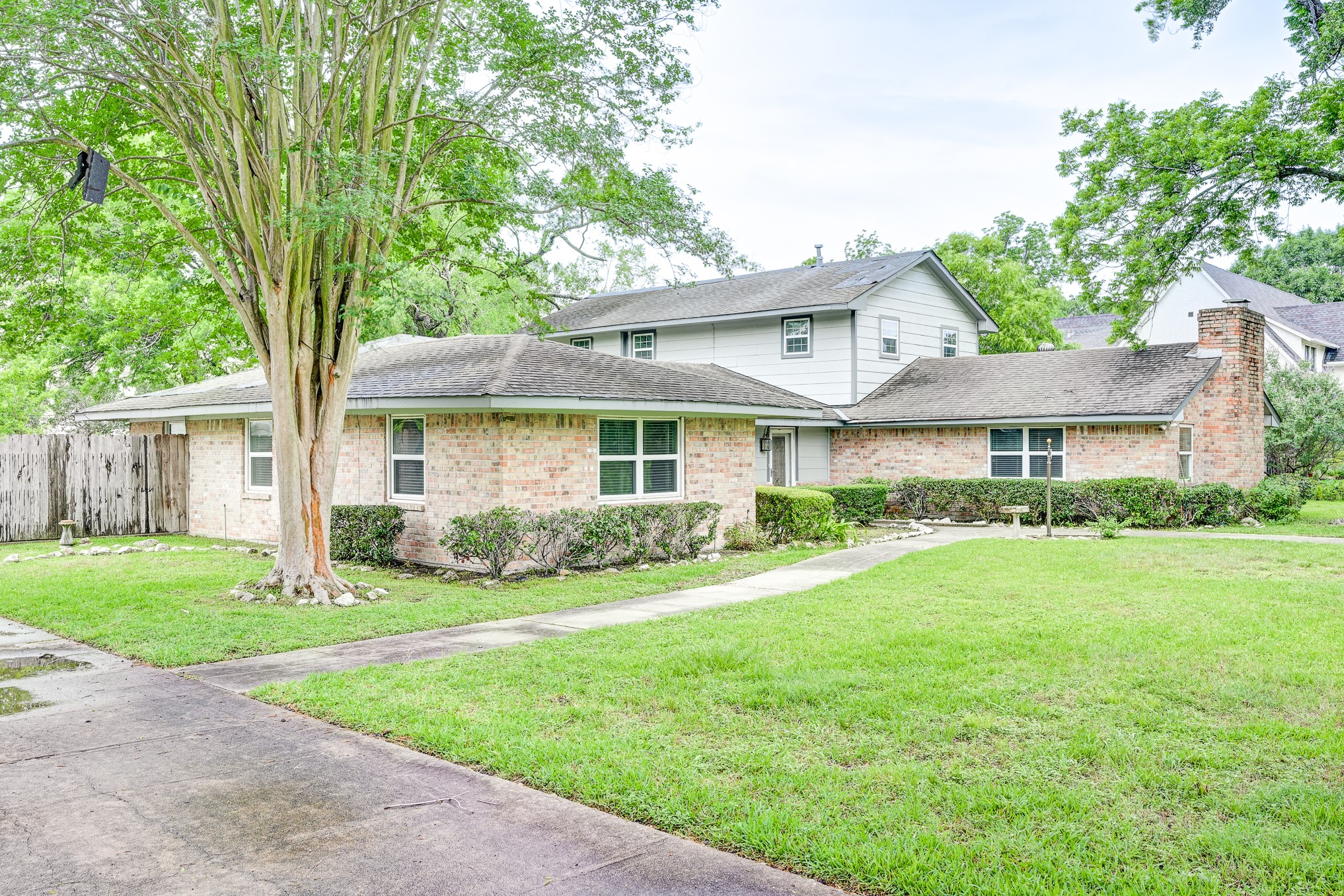 4709 Frontier Drive Property Photo 4