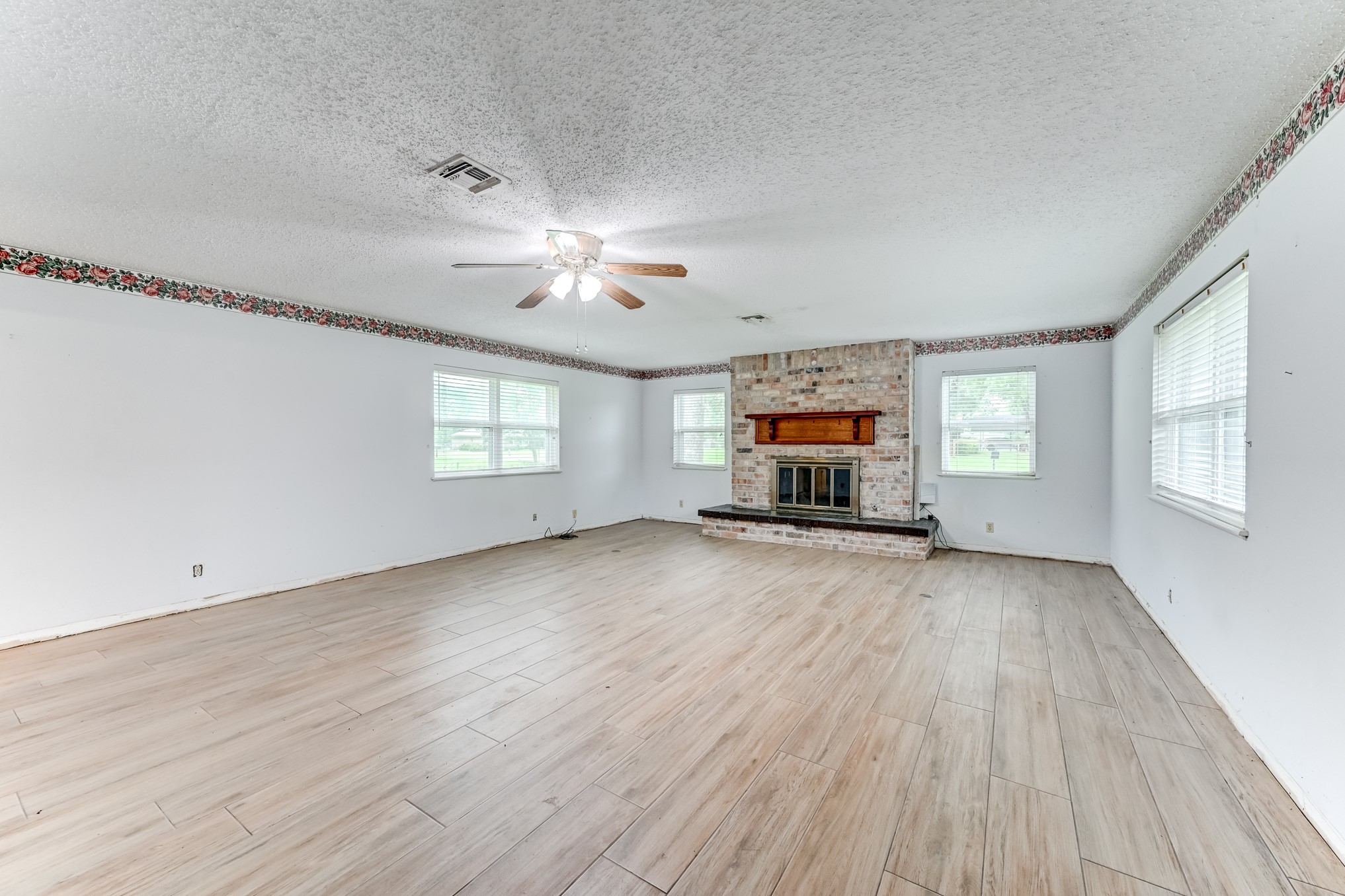 4709 Frontier Drive Property Photo 18