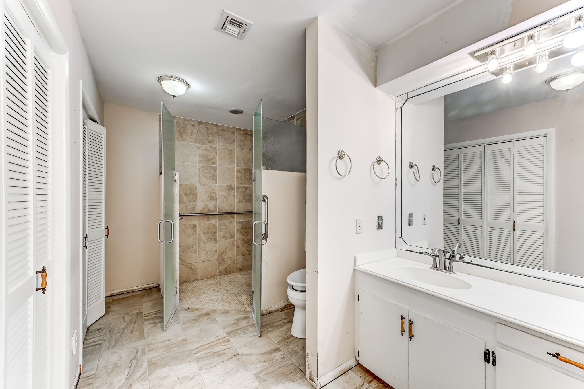 4709 Frontier Drive Property Photo 20