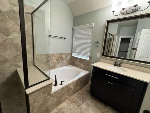 6710 Greenwood Valley Place Property Photo 10
