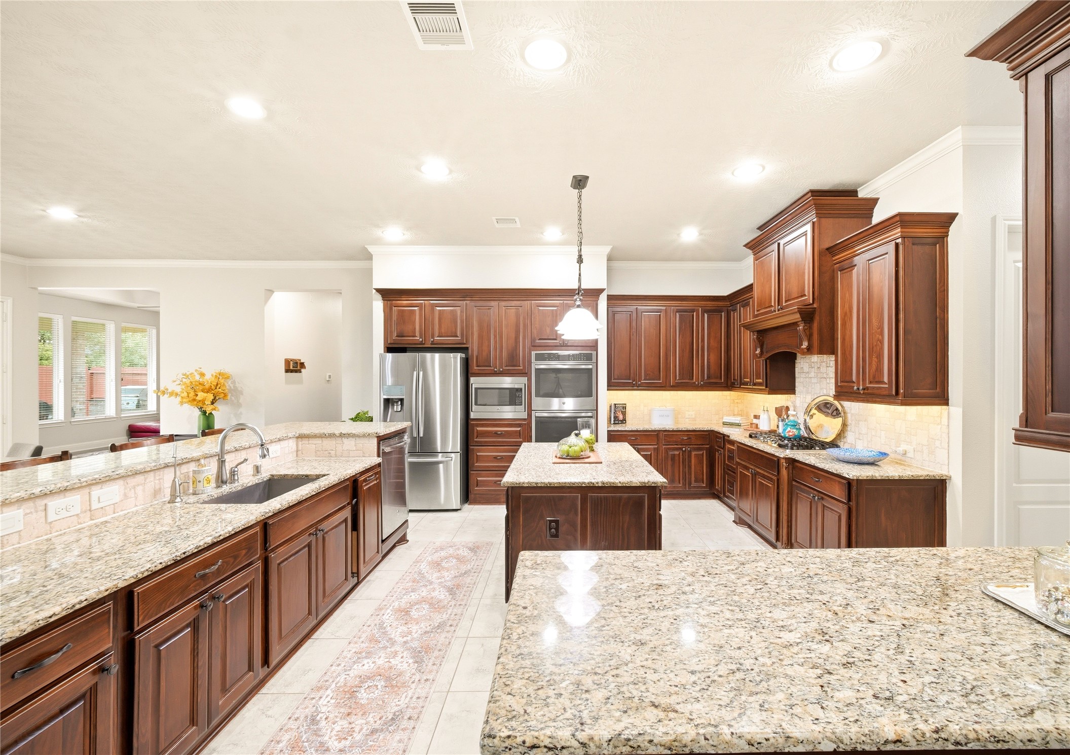 10507 Texas Redbud Court Property Photo 13