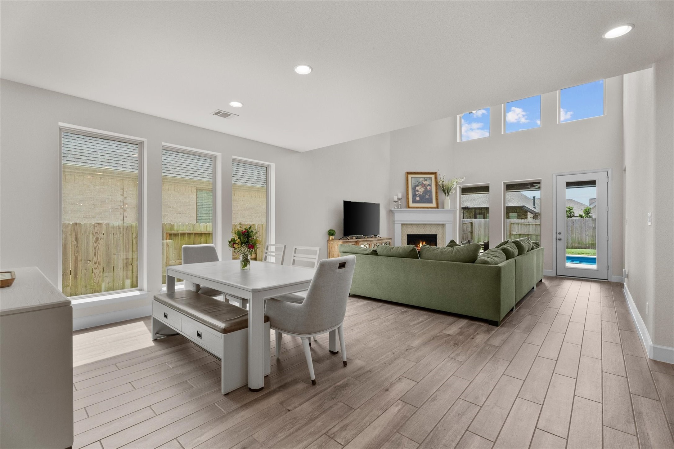 14928 Scarlet Branch Drive Property Photo 12