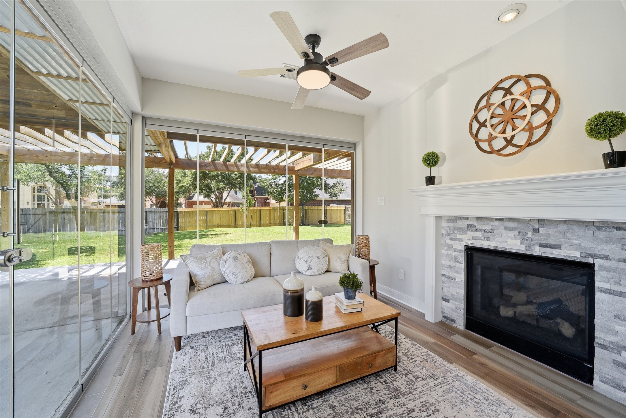 2710 Golden Larch Drive Property Photo 16