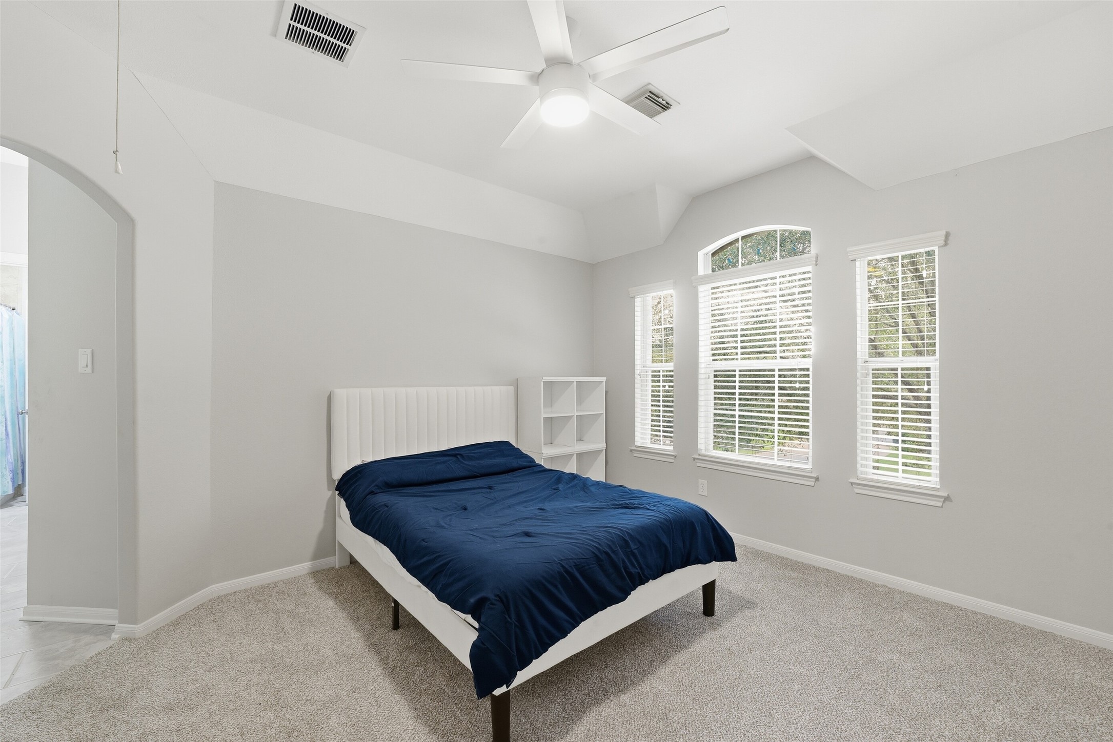 2710 Golden Larch Drive Property Photo 33