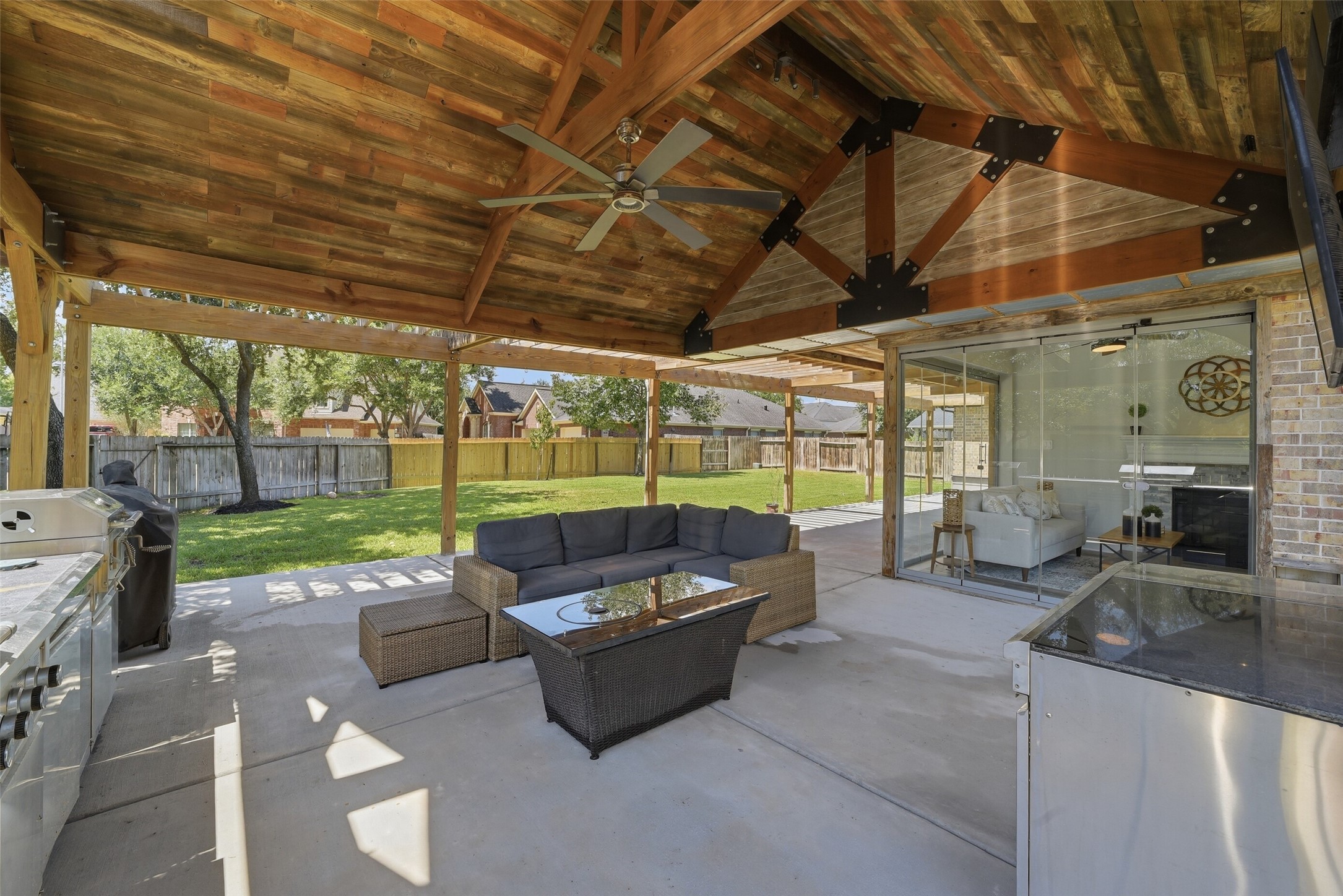 2710 Golden Larch Drive Property Photo 39