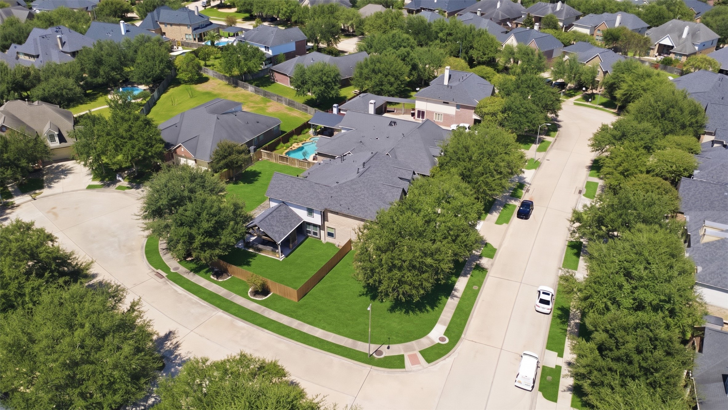 2710 Golden Larch Drive Property Photo 42