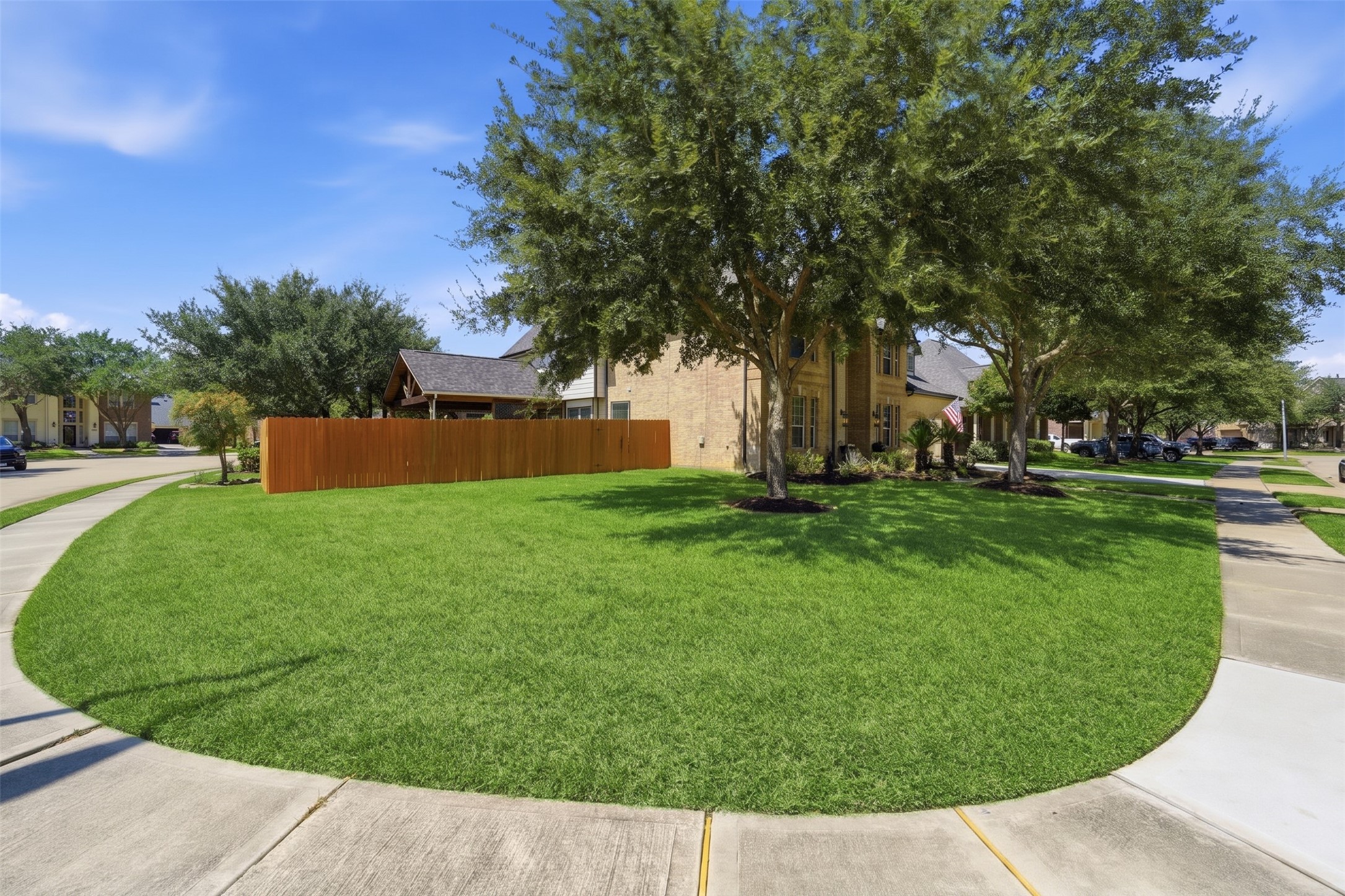 2710 Golden Larch Drive Property Photo 45
