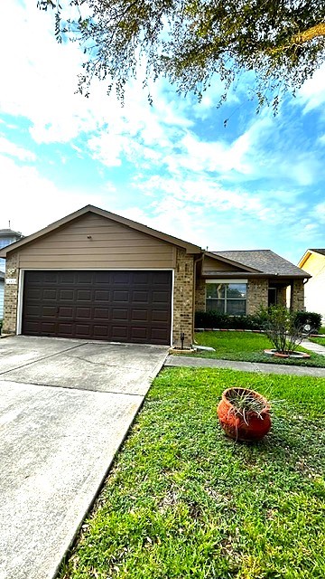 15414 Mission Forest Drive Property Photo 2