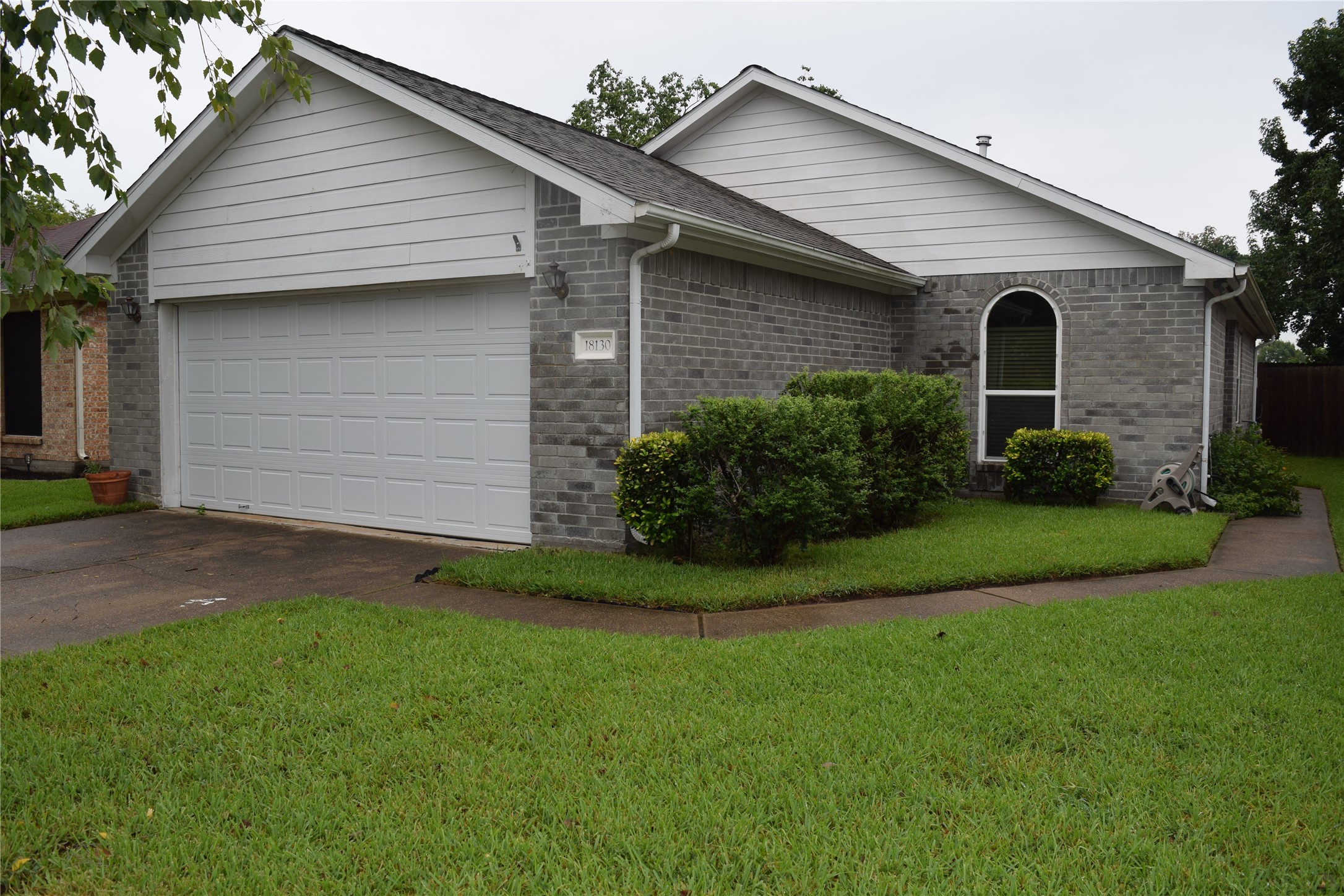 18130 Beaverdell Drive Property Photo 2