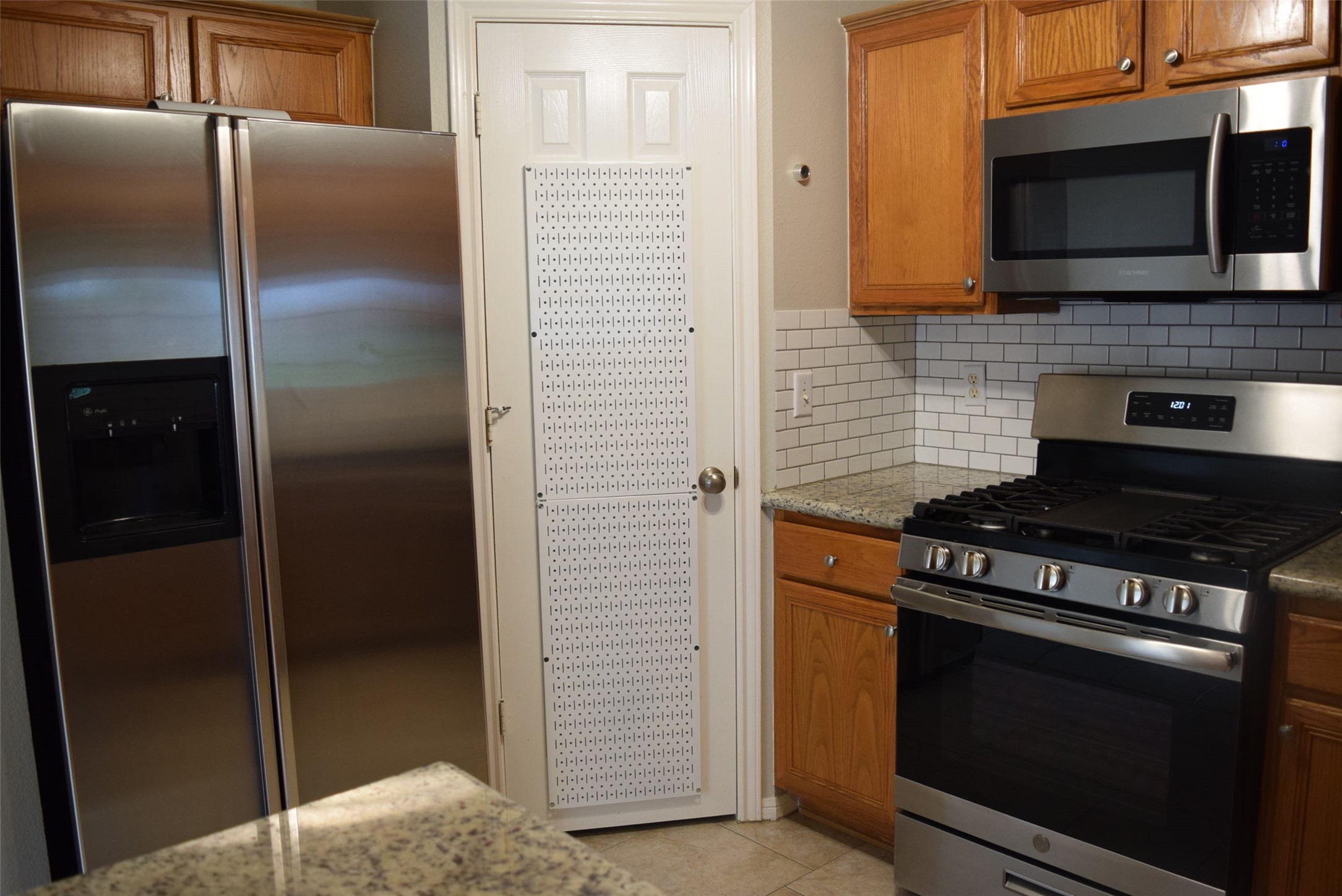 18130 Beaverdell Drive Property Photo 9