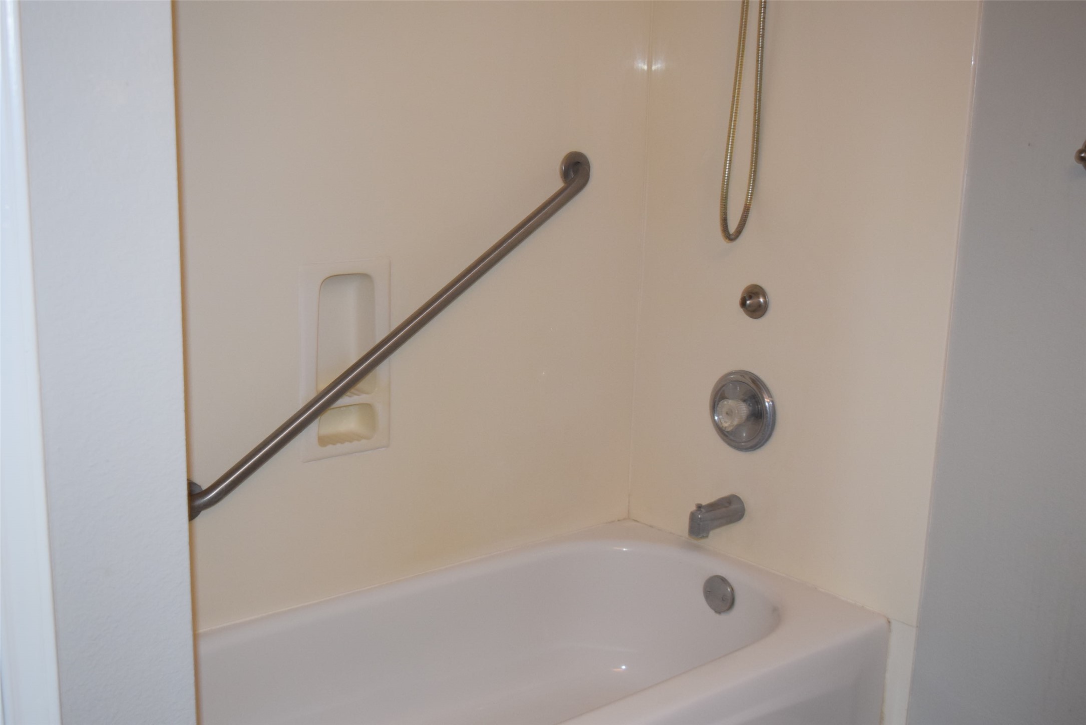 18130 Beaverdell Drive Property Photo 16