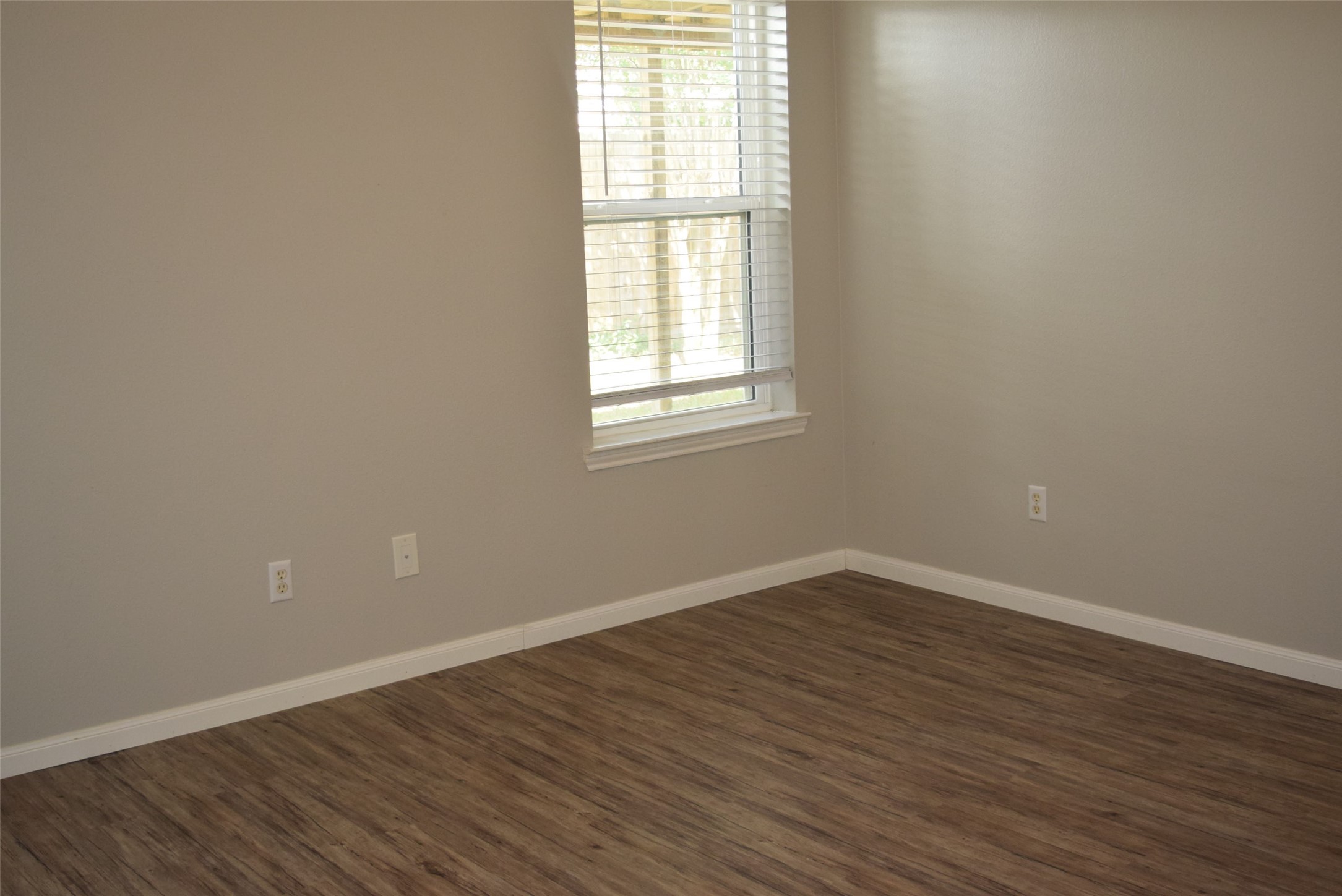 18130 Beaverdell Drive Property Photo 17