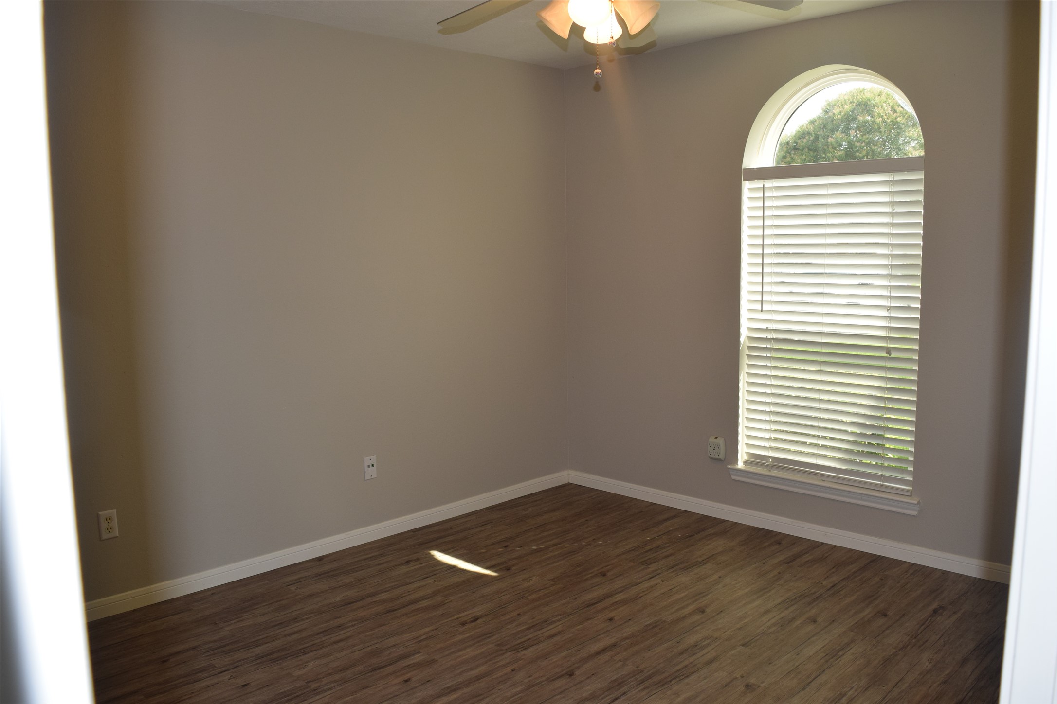 18130 Beaverdell Drive Property Photo 18