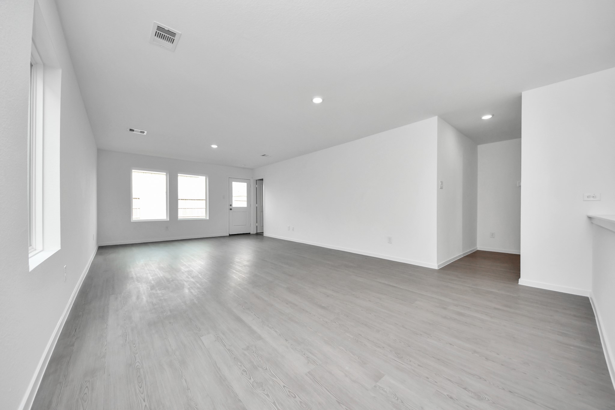 16831 Spotted Oak Drive Property Photo 13