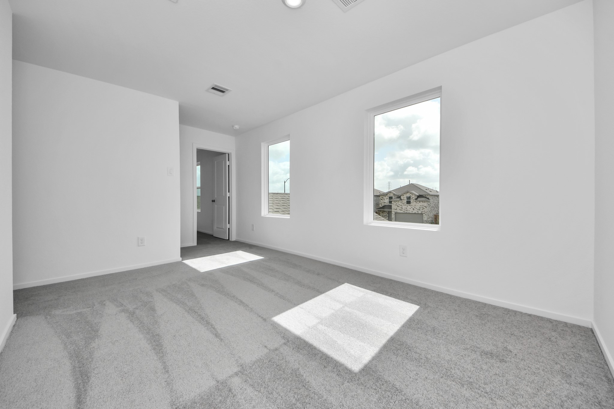 16831 Spotted Oak Drive Property Photo 26