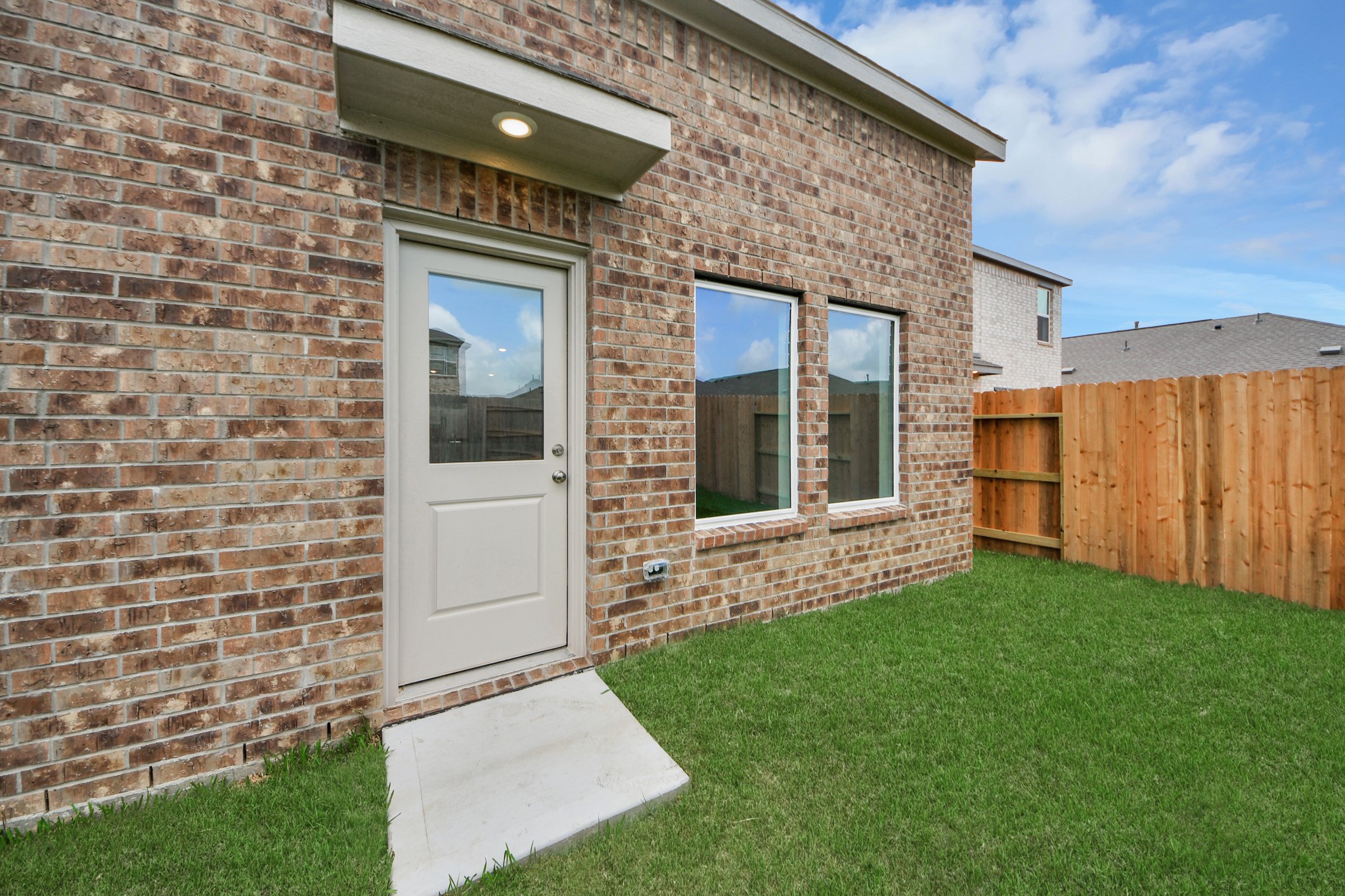 16831 Spotted Oak Drive Property Photo 34