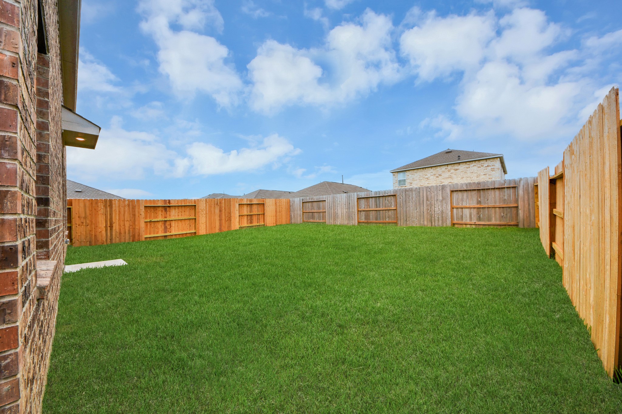 16831 Spotted Oak Drive Property Photo 37