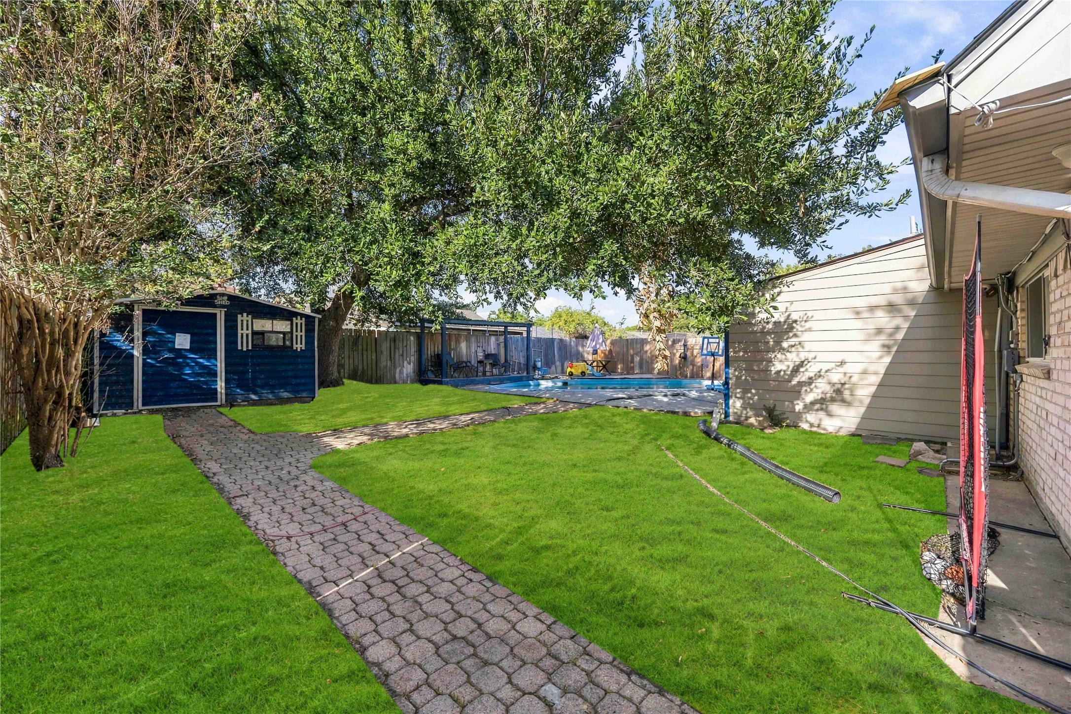 11507 Kirkvalley Drive Property Photo 2