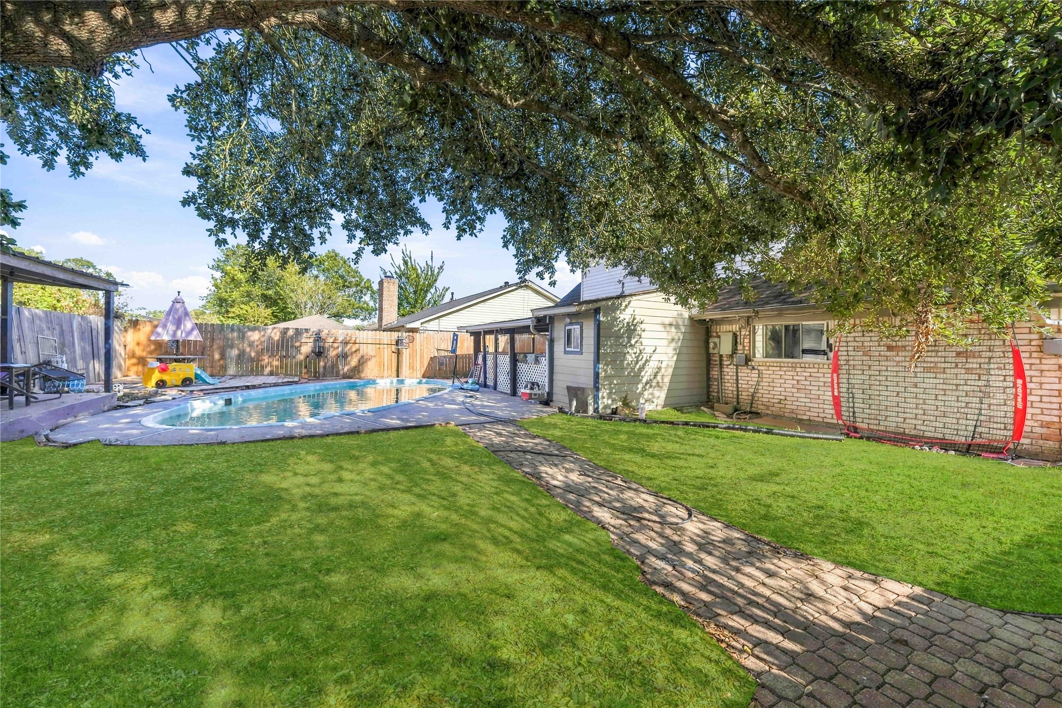 11507 Kirkvalley Drive Property Photo 3