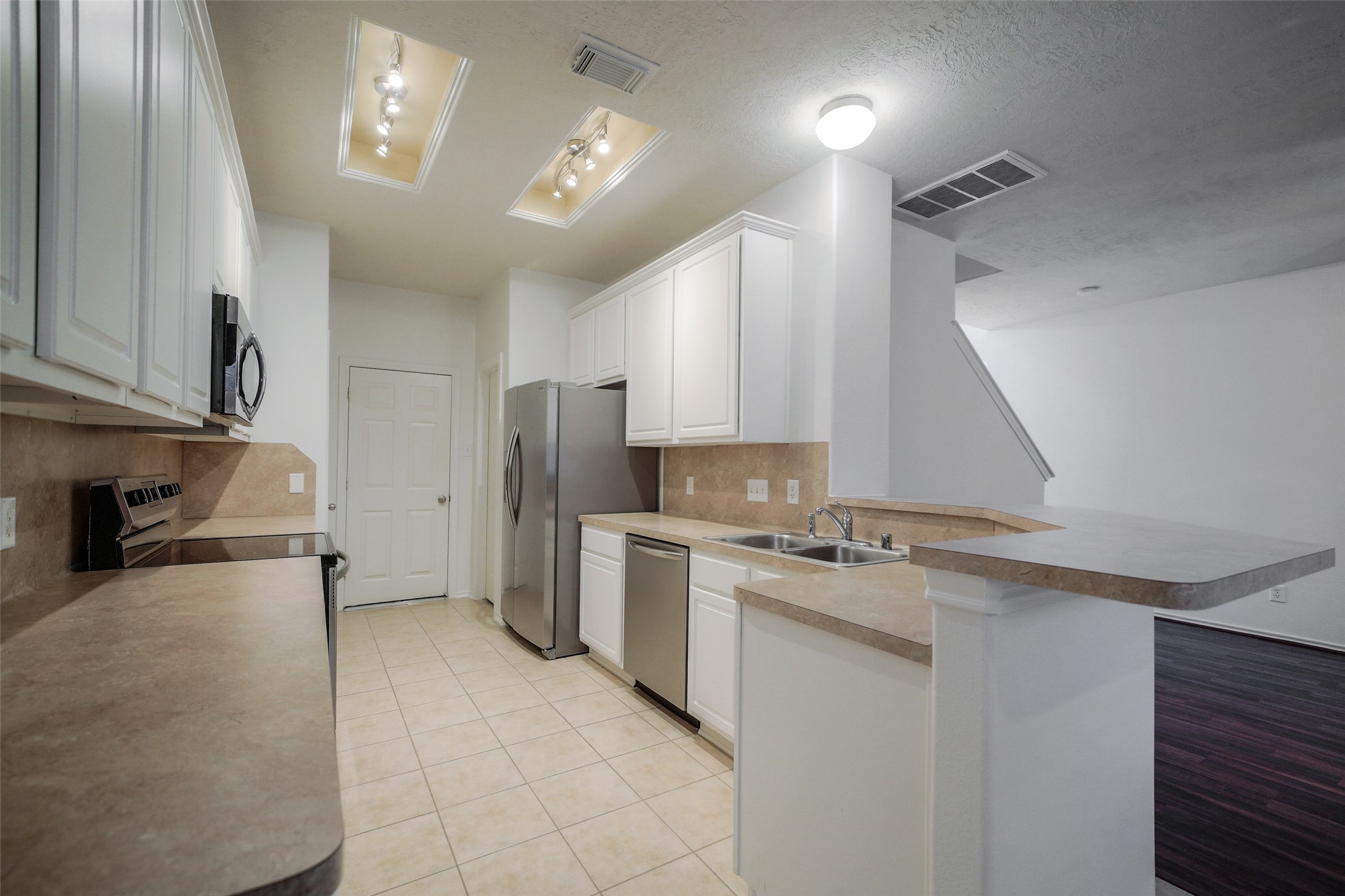 146 Silver Penny Drive Property Photo 14