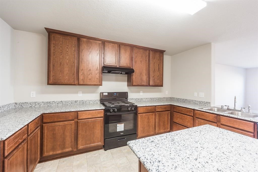 2534 Sandbar Shark Court Property Photo 6