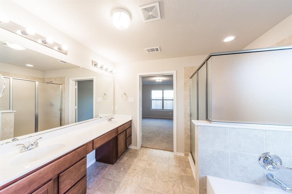 2534 Sandbar Shark Court Property Photo 9