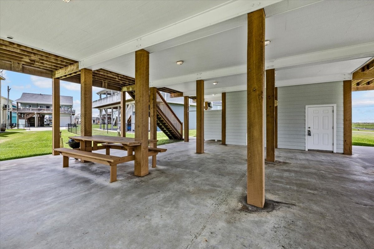 951 S Gateway Property Photo 41