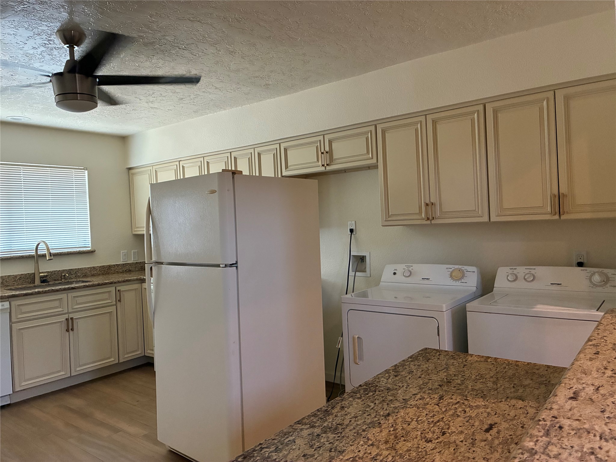 6401 Deihl Road 1011 Property Photo 7