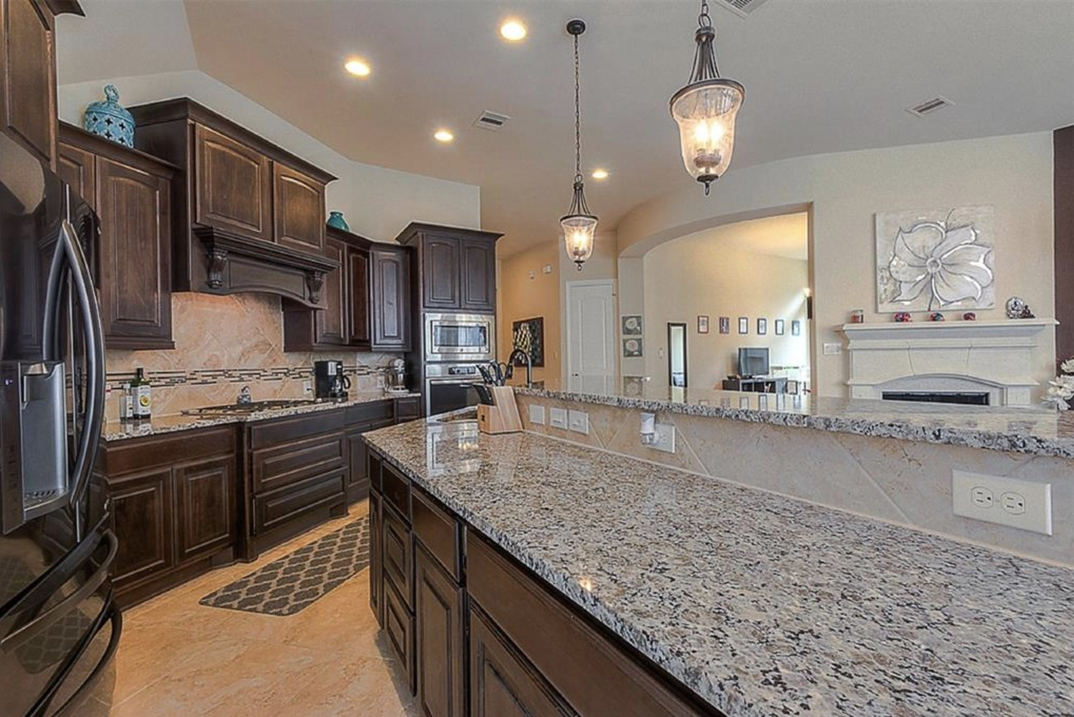 2302 Falcon Brook Drive Property Photo 6