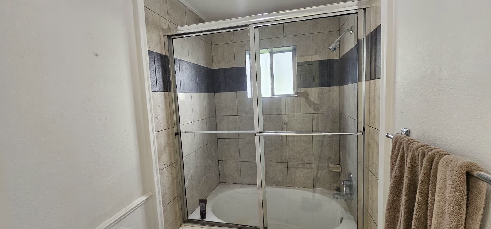 28615 Clay Road Property Photo 5