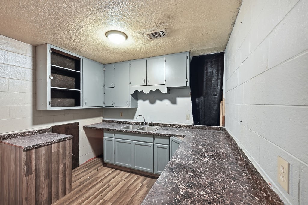 508 Kenneth Ave S Property Photo 10
