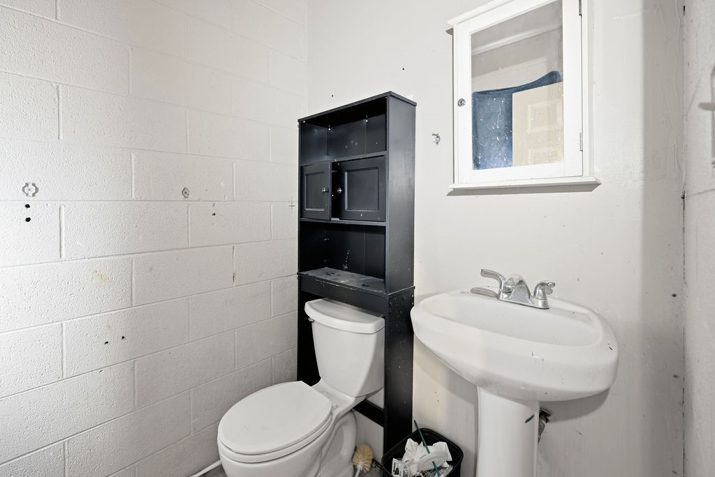 508 Kenneth Ave S Property Photo 18