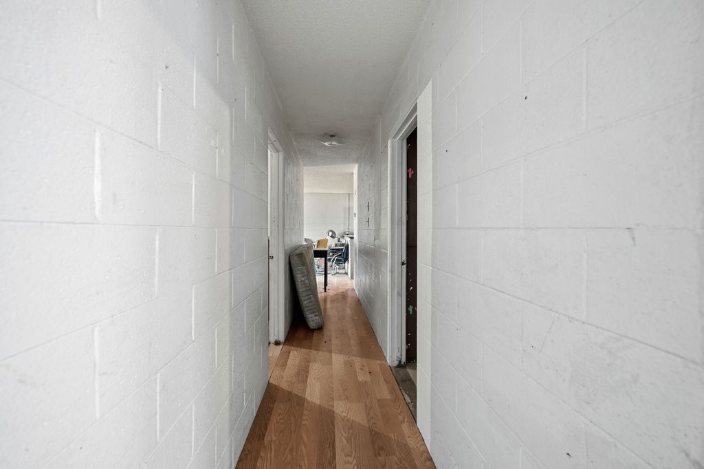 508 Kenneth Ave S Property Photo 23