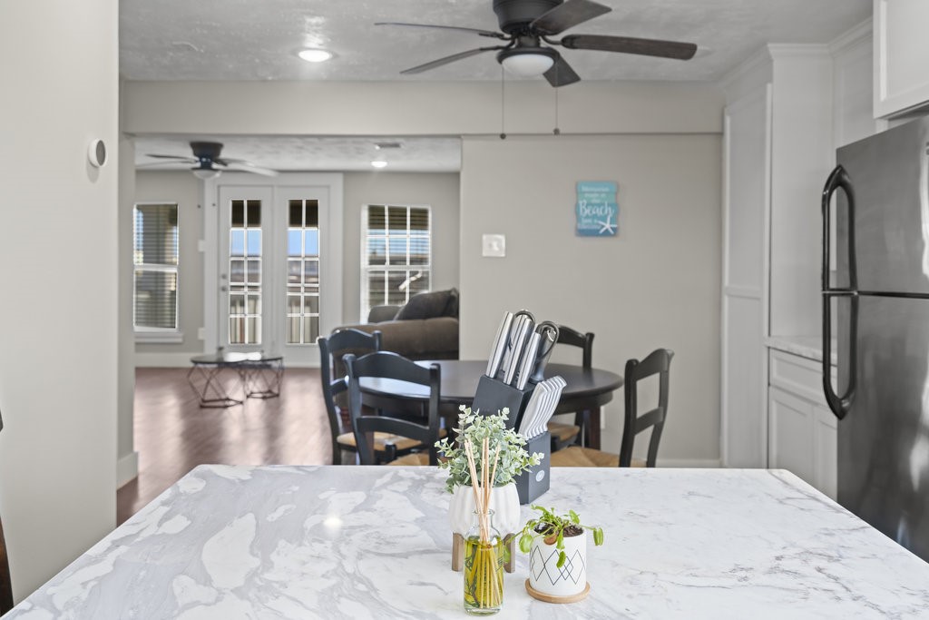 4106 Winnie Street Property Photo 12