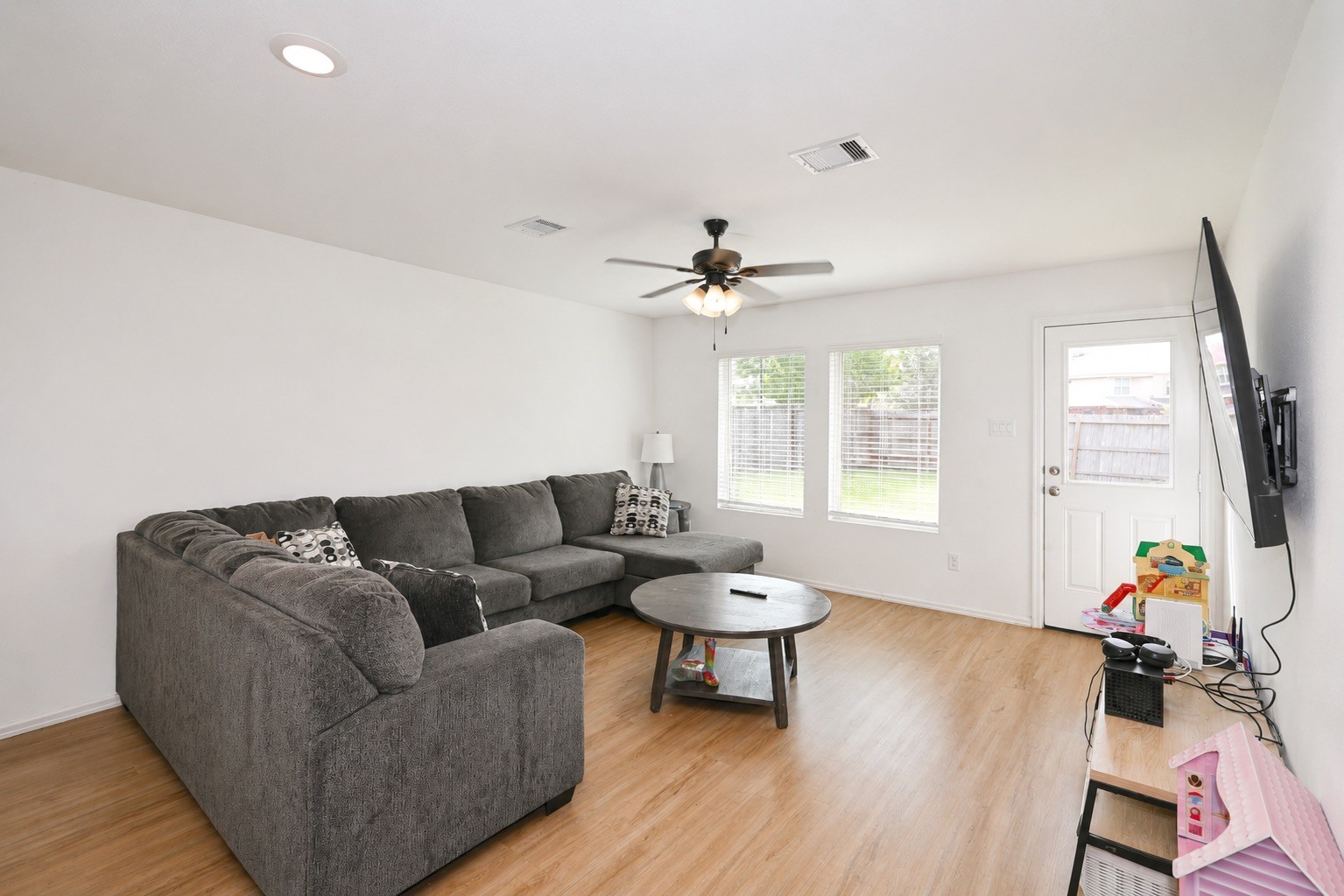 7430 Clover Chase Drive Property Photo 8